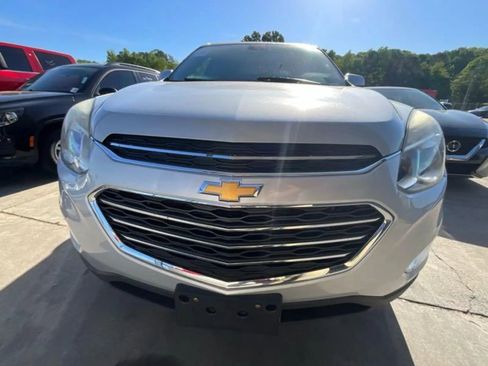Used 2017 Chevrolet Equinox LT AWD/4WD image 2