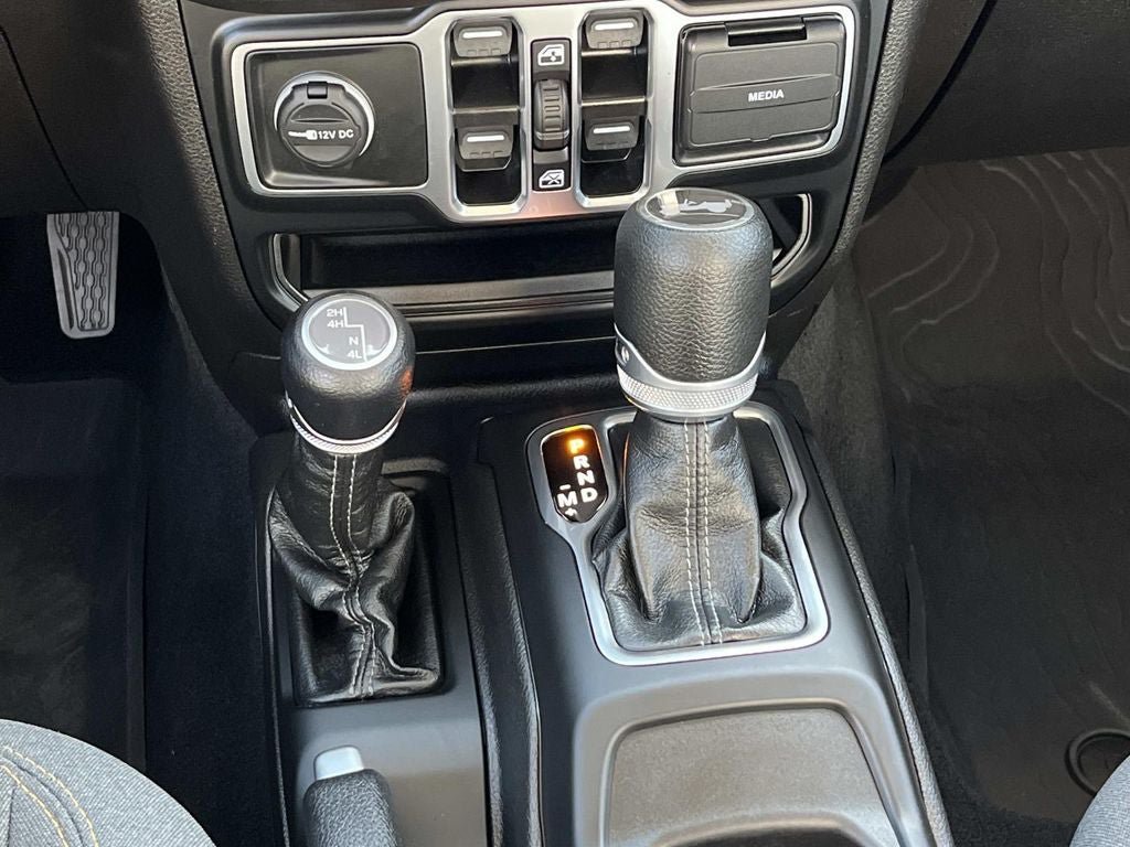 Used 2024 Jeep Wrangler Unlimited Sport AWD/4WD image 14