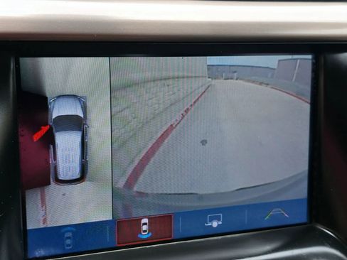 Used 2018 GMC Acadia Denali w/ Technology Package FWD image 27