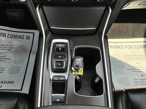 Used 2022 Honda Accord Touring image 12