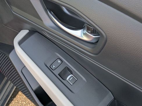 Used 2025 Honda Accord LX image 47