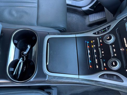 Used 2019 Lincoln Nautilus Reserve image 15