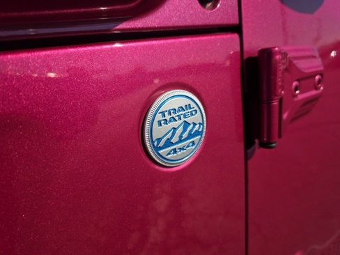 Used 2022 Jeep Wrangler Unlimited Sahara w/ Safety Group image 61