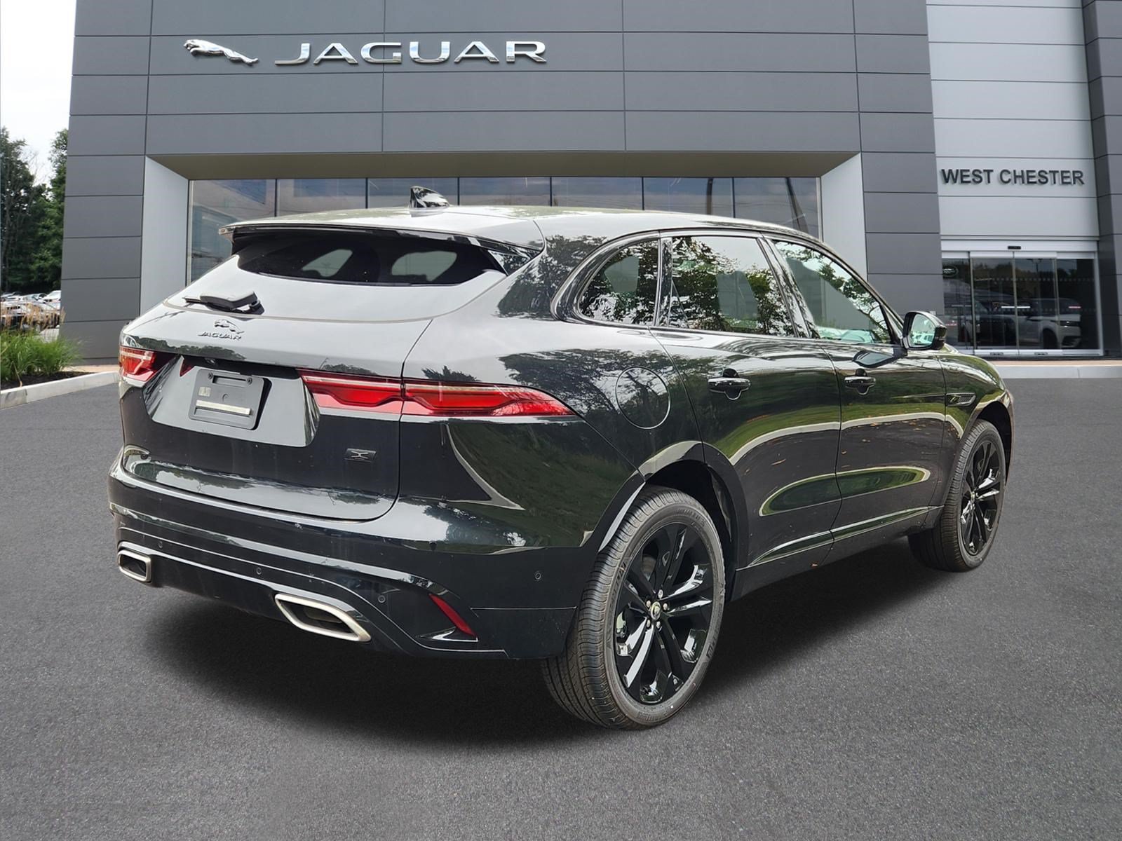 New 2026 Jaguar F-PACE R-Dynamic S AWD/4WD image 4