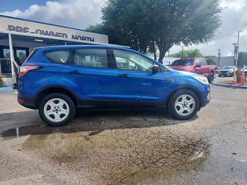Used 2017 Ford Escape S FWD image 2