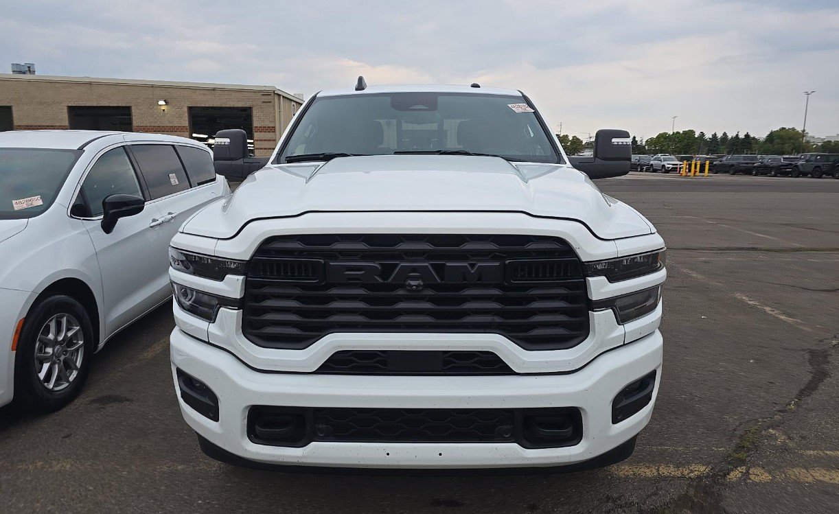 Used 2026 RAM 2500 Big Horn AWD/4WD image 3