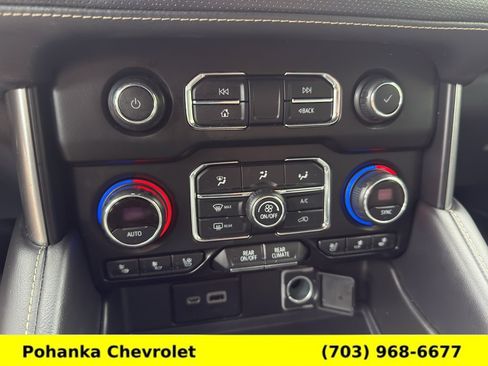 Used 2021 Chevrolet Tahoe Premier w/ Premium Package AWD/4WD image 15