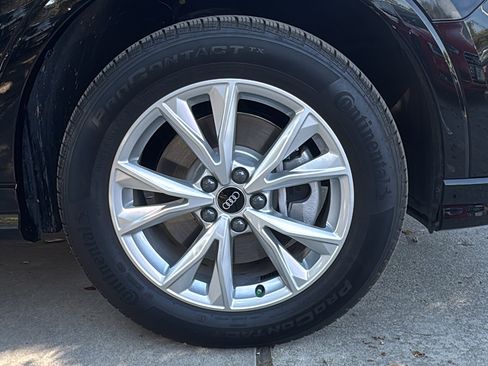 Certified 2025 Audi Q3 2.0T Premium image 33