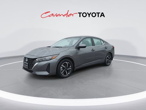 Used 2025 Nissan Sentra SV w/ All-Weather Package image 4