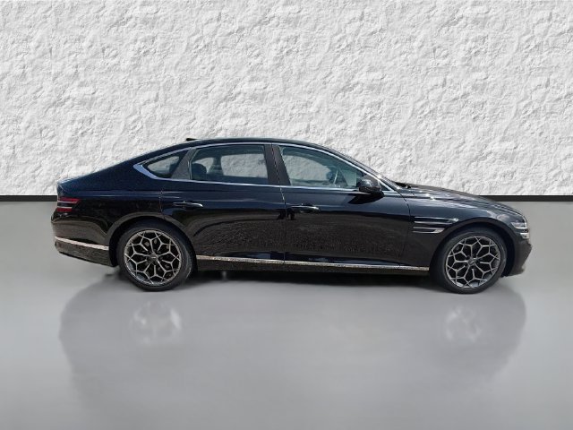 Used 2021 Genesis G80 2.5T w/ Prestige Package RWD image 2