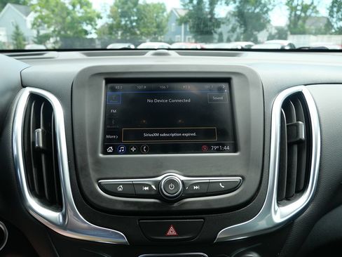Used 2021 Chevrolet Equinox LT AWD/4WD image 14