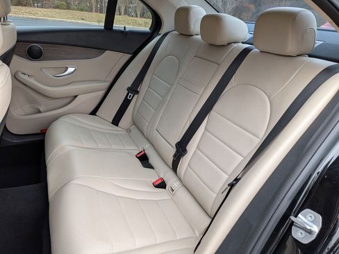 Used 2020 Mercedes-Benz C 300 Sedan image 31