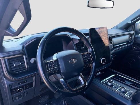 Used 2023 Ford Expedition Max Platinum AWD/4WD image 9