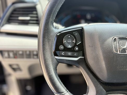 Used 2022 Honda Odyssey Touring image 14
