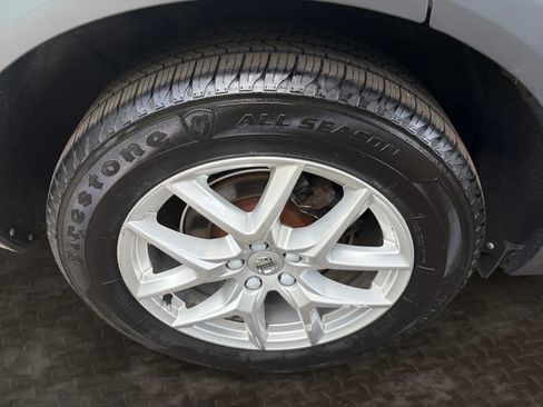 Used 2018 Volvo XC60 T5 Momentum w/ Vision Package AWD/4WD image 40