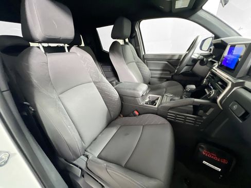 Used 2024 Toyota Tacoma SR5 image 31