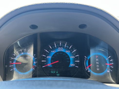 Used 2010 Ford Fusion SEL FWD image 14