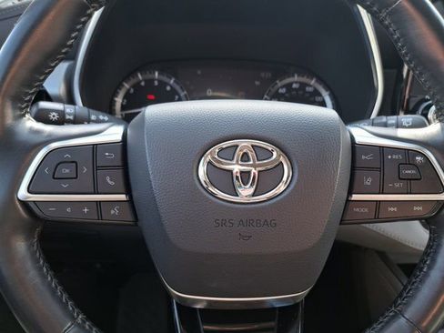 Certified 2021 Toyota Highlander Platinum image 15