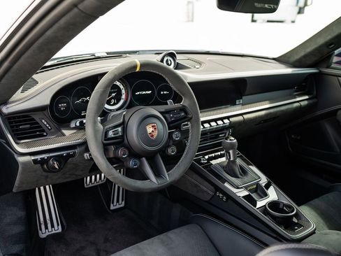Used 2025 Porsche 911 GT3 RS RWD image 9