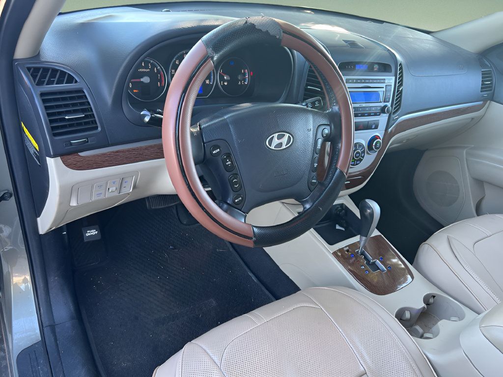 Used 2008 Hyundai Santa Fe AWD image 16