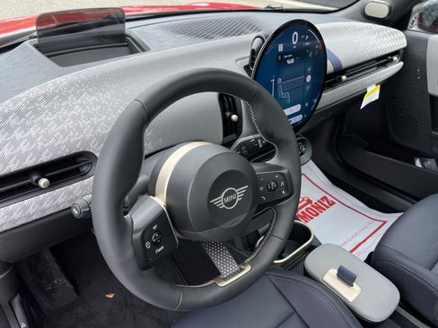 Certified 2025 MINI Cooper S FWD image 28