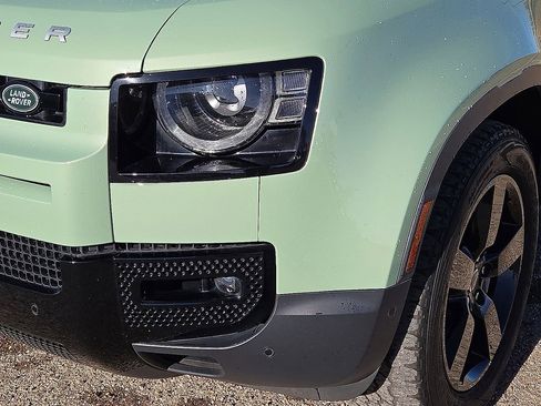 Used 2023 Land Rover Defender 110 75th Limited Edition image 10