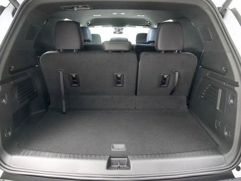 New 2026 Chevrolet Traverse LT w/ Enhanced Driving Package FWD image 13