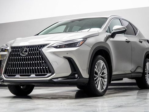 Used 2025 Lexus NX 350h AWD w/ Accessory Package (Z2) image 8
