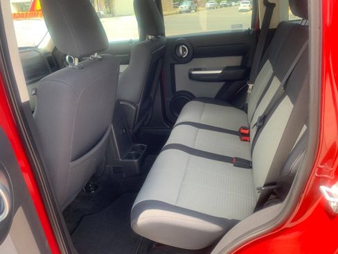Used 2007 Dodge Nitro SLT RWD image 17