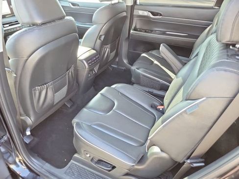 Used 2023 Hyundai Palisade Limited image 24