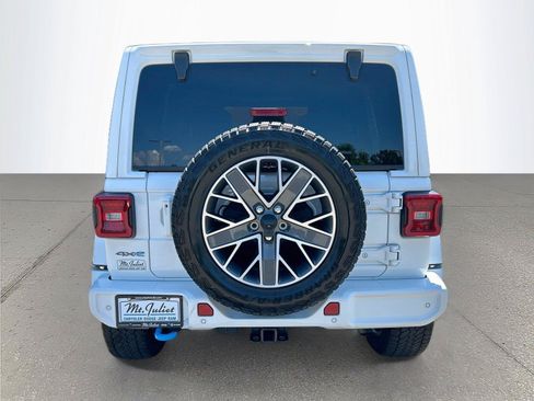 Used 2024 Jeep Wrangler High Altitude AWD/4WD image 5