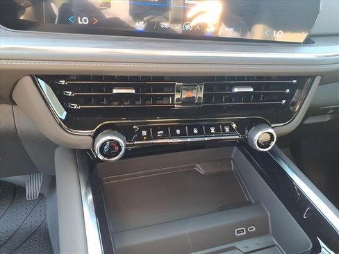 New 2026 Chevrolet Tahoe LS image 12