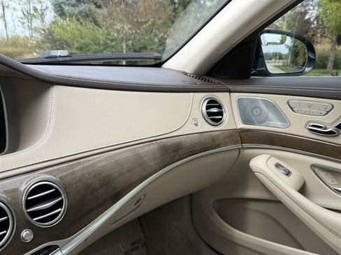 Used 2015 Mercedes-Benz S 550 4MATIC Sedan w/ Premium 1 Package image 23