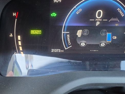 Used 2026 Toyota Camry LE AWD/4WD image 4