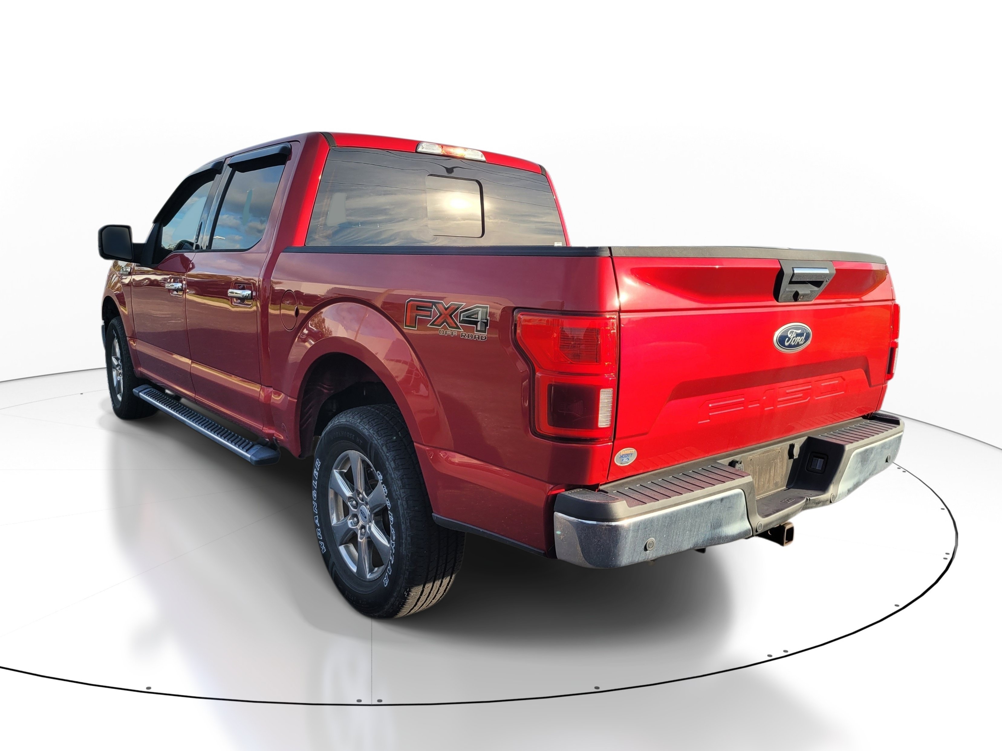 Used 2020 Ford F150 XLT w/ Equipment Group 302A Luxury AWD/4WD image 6