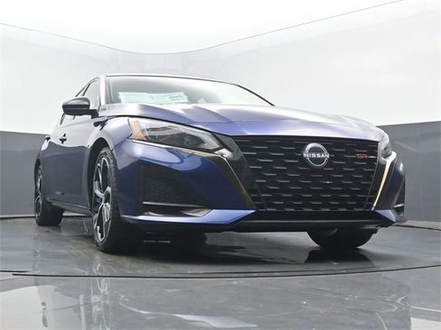 Used 2023 Nissan Altima 2.5 SR image 53