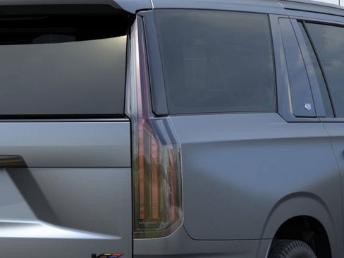 New 2026 Cadillac Escalade ESV V image 11