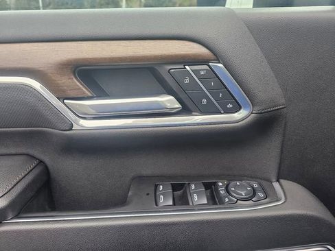 Used 2025 Chevrolet Silverado 2500 High Country w/ High Country Premium Package image 36