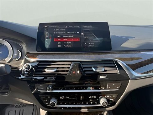 Used 2019 BMW 540i xDrive w/ Luxury Seating Package image 16