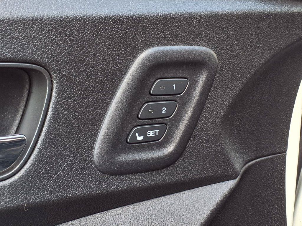 Used 2016 Honda CR-V Touring image 28