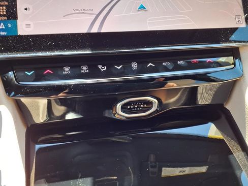 New 2026 Jeep Grand Cherokee L Limited AWD/4WD image 8