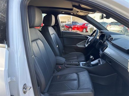Used 2023 Audi Q3 2.0T Premium image 28