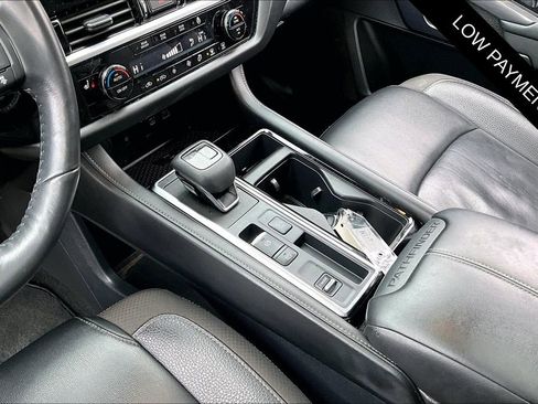 Used 2023 Nissan Pathfinder SL w/ SL Premium Package image 17