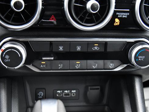 Used 2024 Nissan Sentra SV image 21