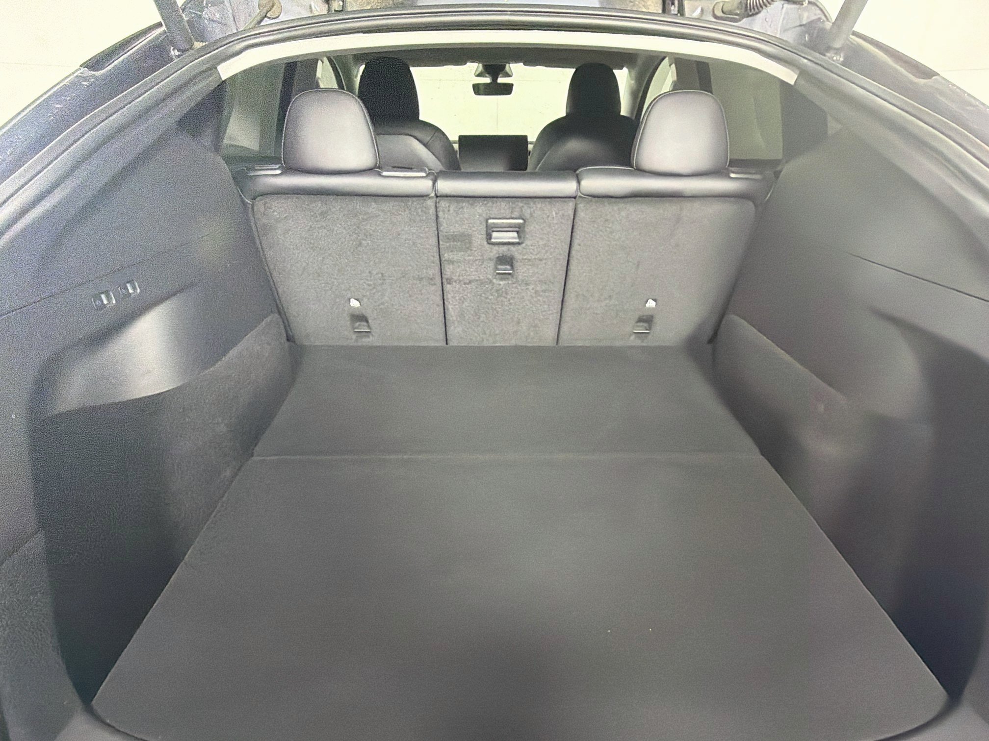 Used 2022 Tesla Model Y Performance AWD/4WD image 26