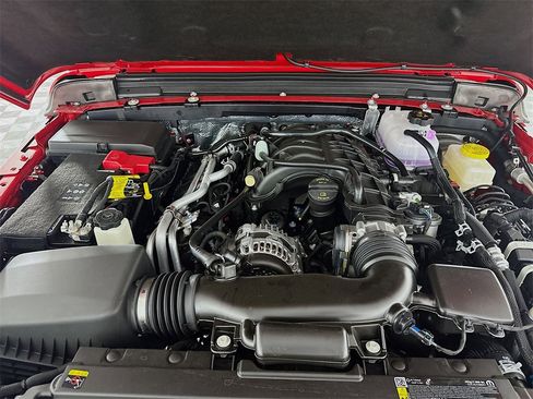 New 2025 Jeep Wrangler Unlimited Rubicon image 18