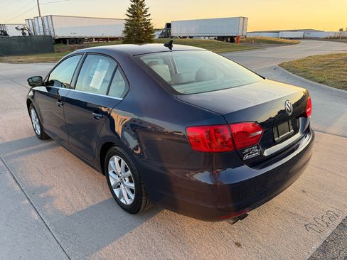 Used 2014 Volkswagen Jetta SE image 9