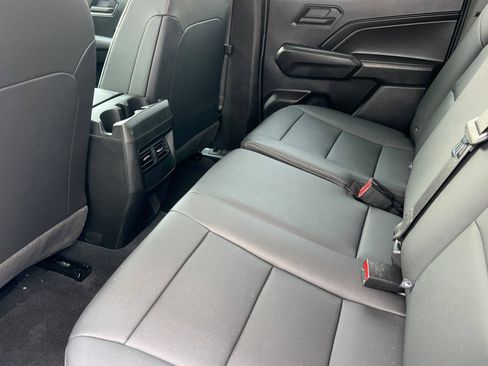 Used 2024 Chevrolet Colorado W/T RWD image 9