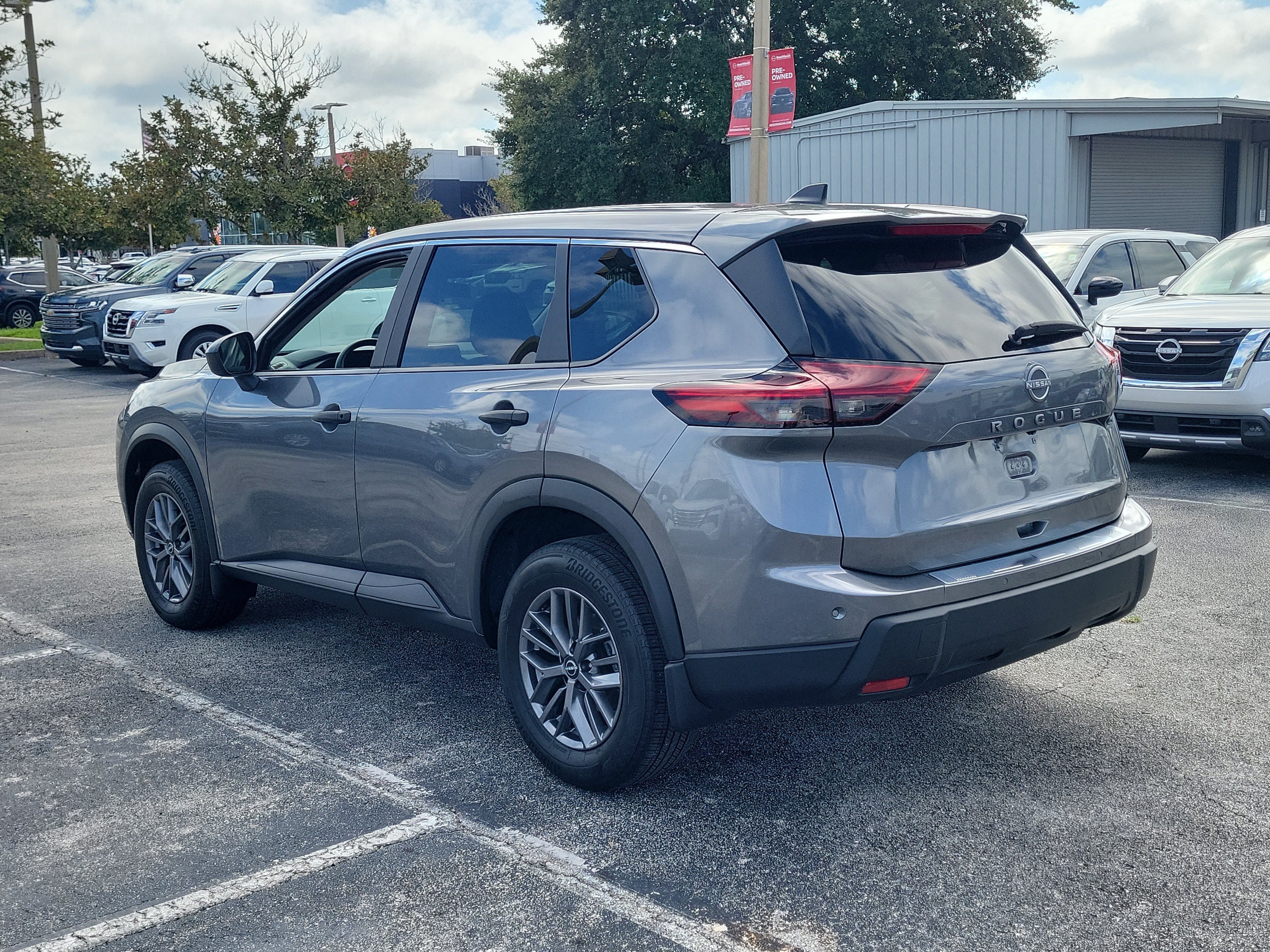 Certified 2024 Nissan Rogue S FWD image 7