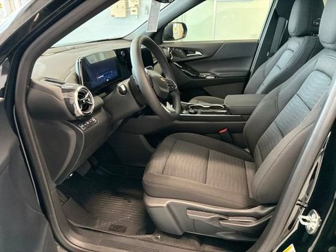 New 2026 Chevrolet Equinox LT AWD/4WD image 13